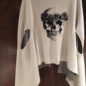 Skul Cashmere cape